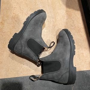 Womens Classic Blundstone Chelsea Boot